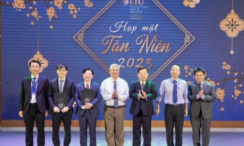 Trường Đại học Quốc tế miền Đông phấn đấu hoàn thành 6 nhiệm vụ trọng tâm năm 2023